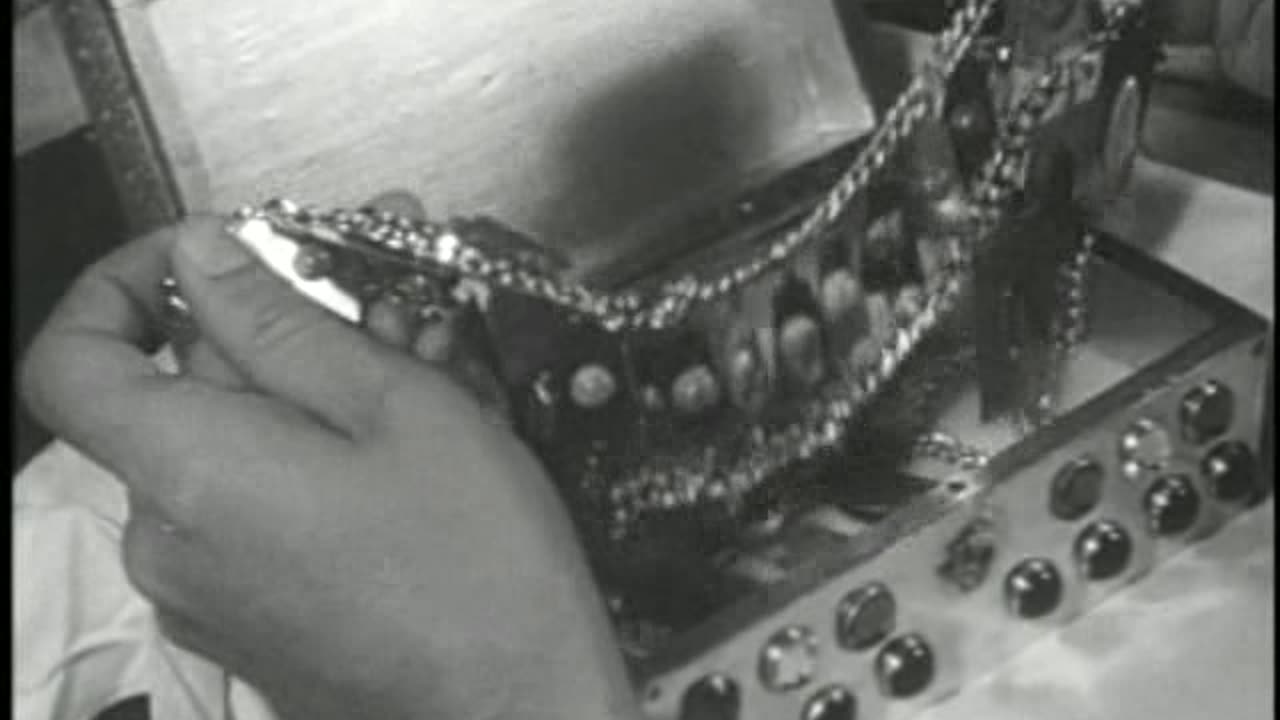 Sherlock Holmes and the Deadly Necklace (1962)