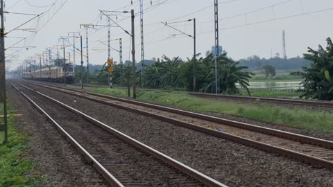 Poorva Express Crossing Jhapandanga