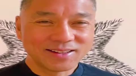 20220725文贵先生GETTR¹： #邪恶中共：七哥成了世界政治明星，世界媒体发问，为什么Miles Guo这么早知道？曾经认为这个世界很伟大，很多超级英雄。在疫苗、病毒、粮食短缺