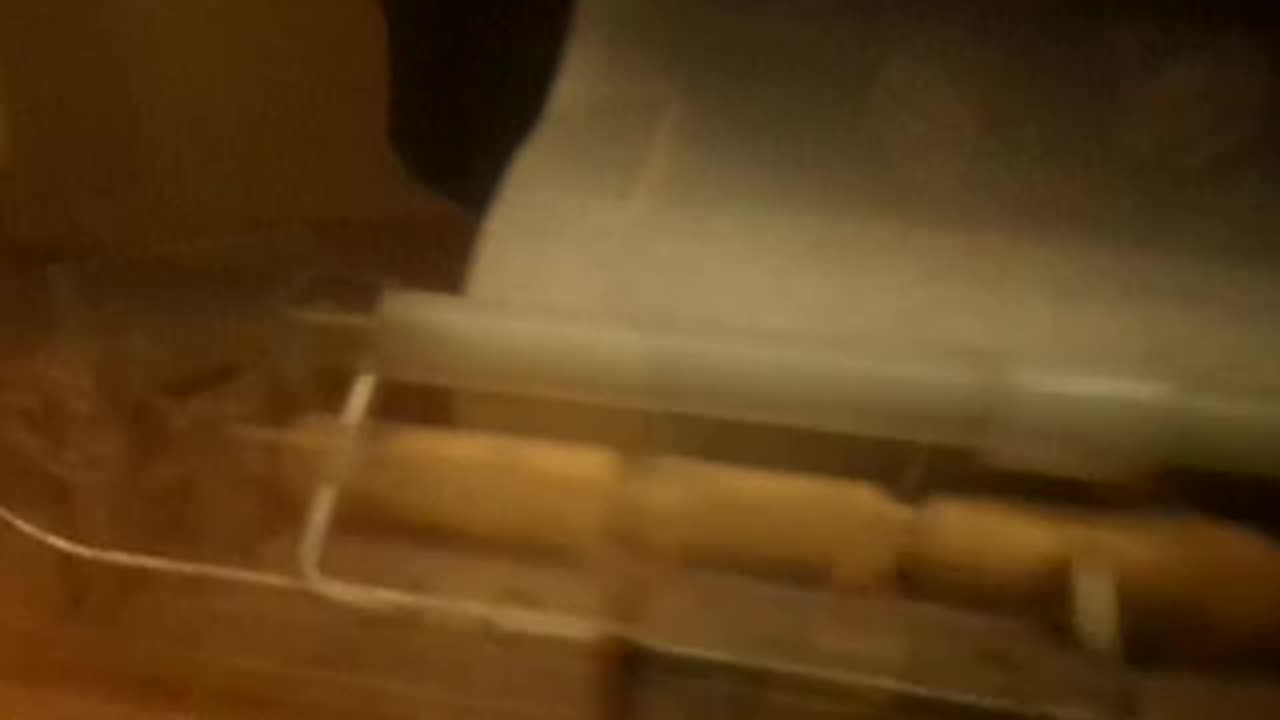 Transparent towel dispenser! How does it look, and how does it sound