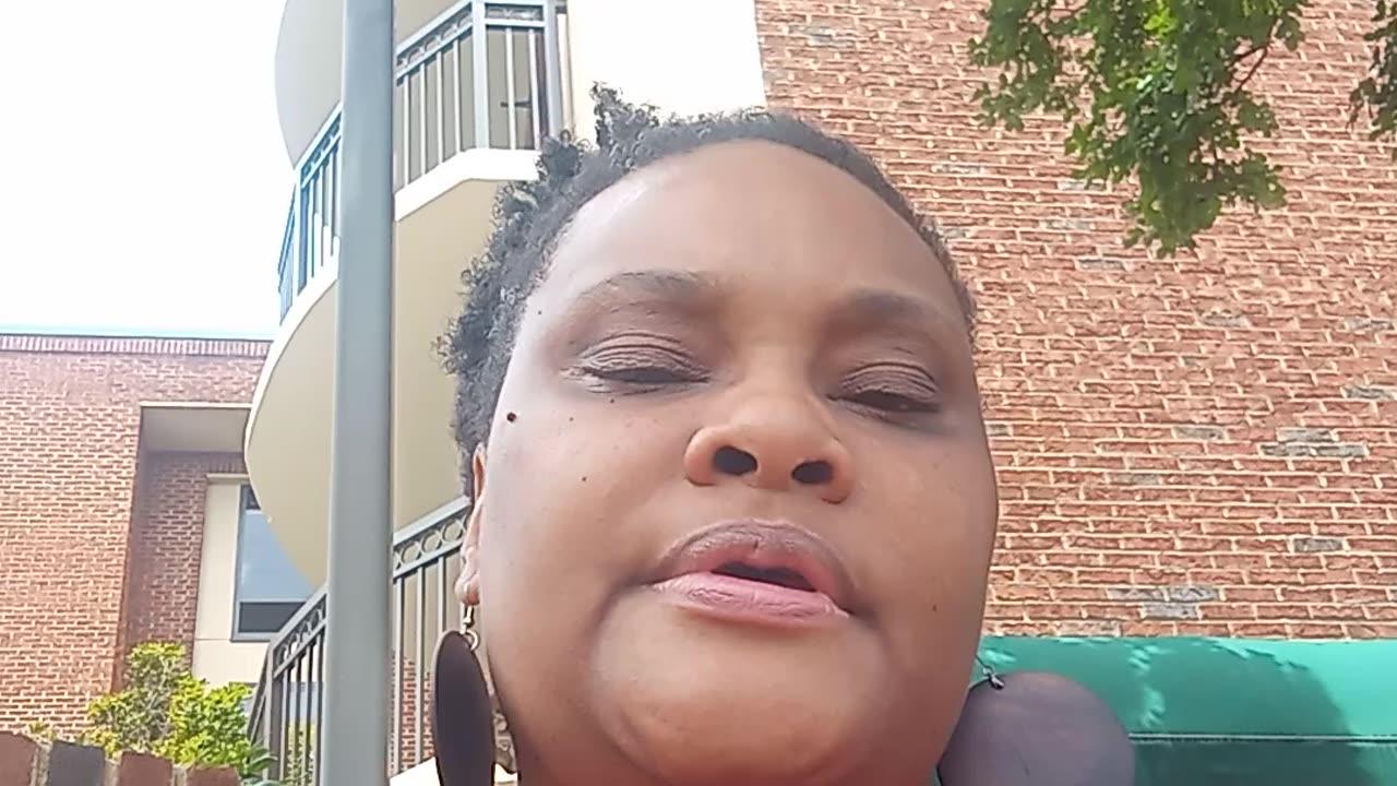 O nun just waiting patiently for the rideshare and for the