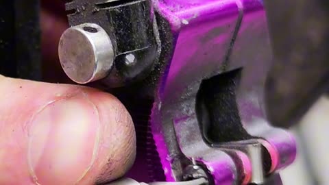 How to fix a bicycle brake if the screw is stuck.