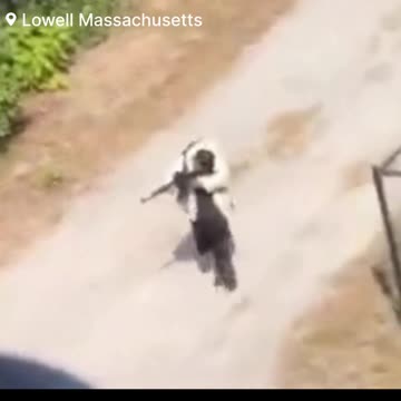 🇺🇸 Lowell, Massachusetts: Police are on high alert after reports of a possible active shooter.