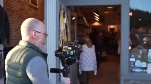 guy gets pepper sprayed