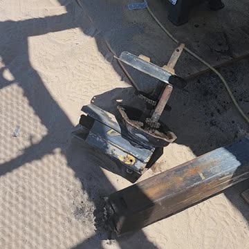 Torch Job Gooseneck Jack