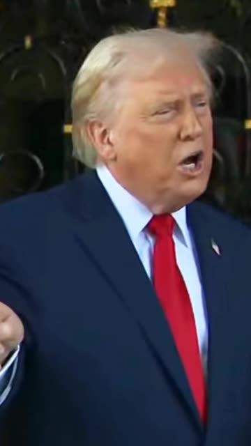 I LOVE BRIBING THE FAKE NEWS WITH FOOD!!!🍔😂😂😂