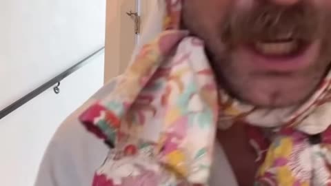 🤣🍾✨ Comedian Tyler Fischer Sums Up the Year 2025 in 14 Minutes! 🤣🥂🫧