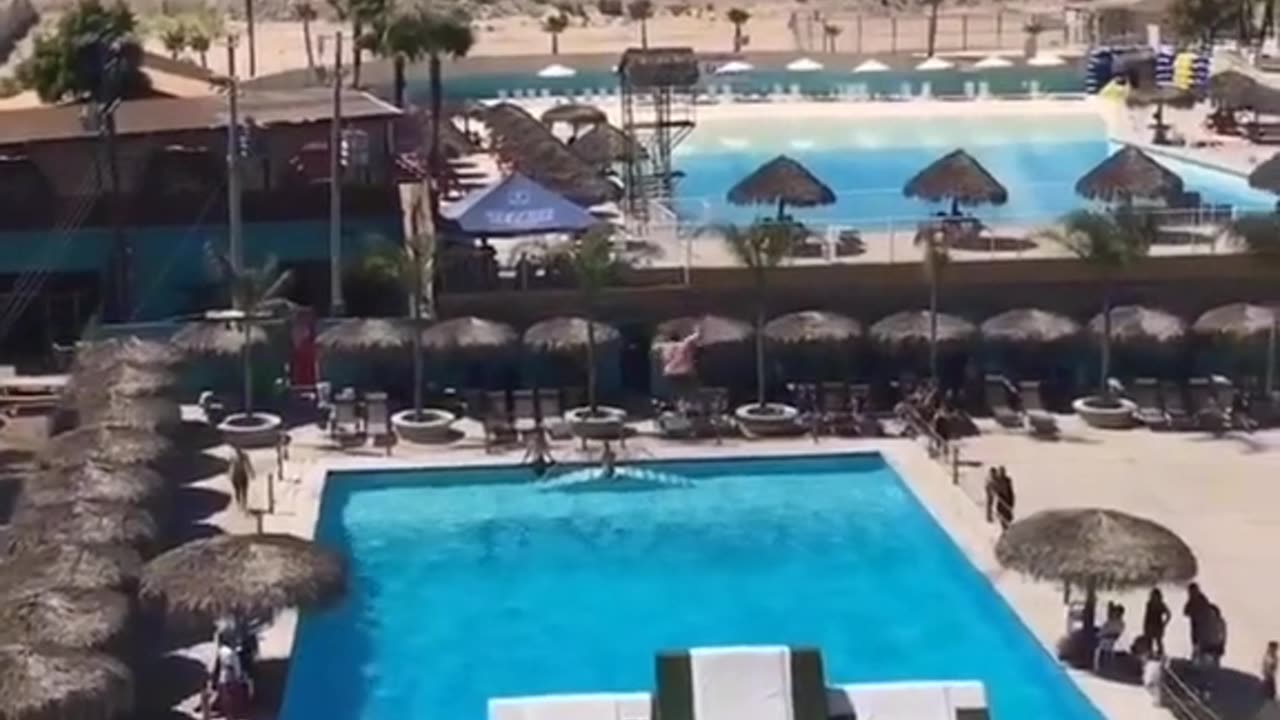 😂😂😂😂 very healthy man slides from the top into the water