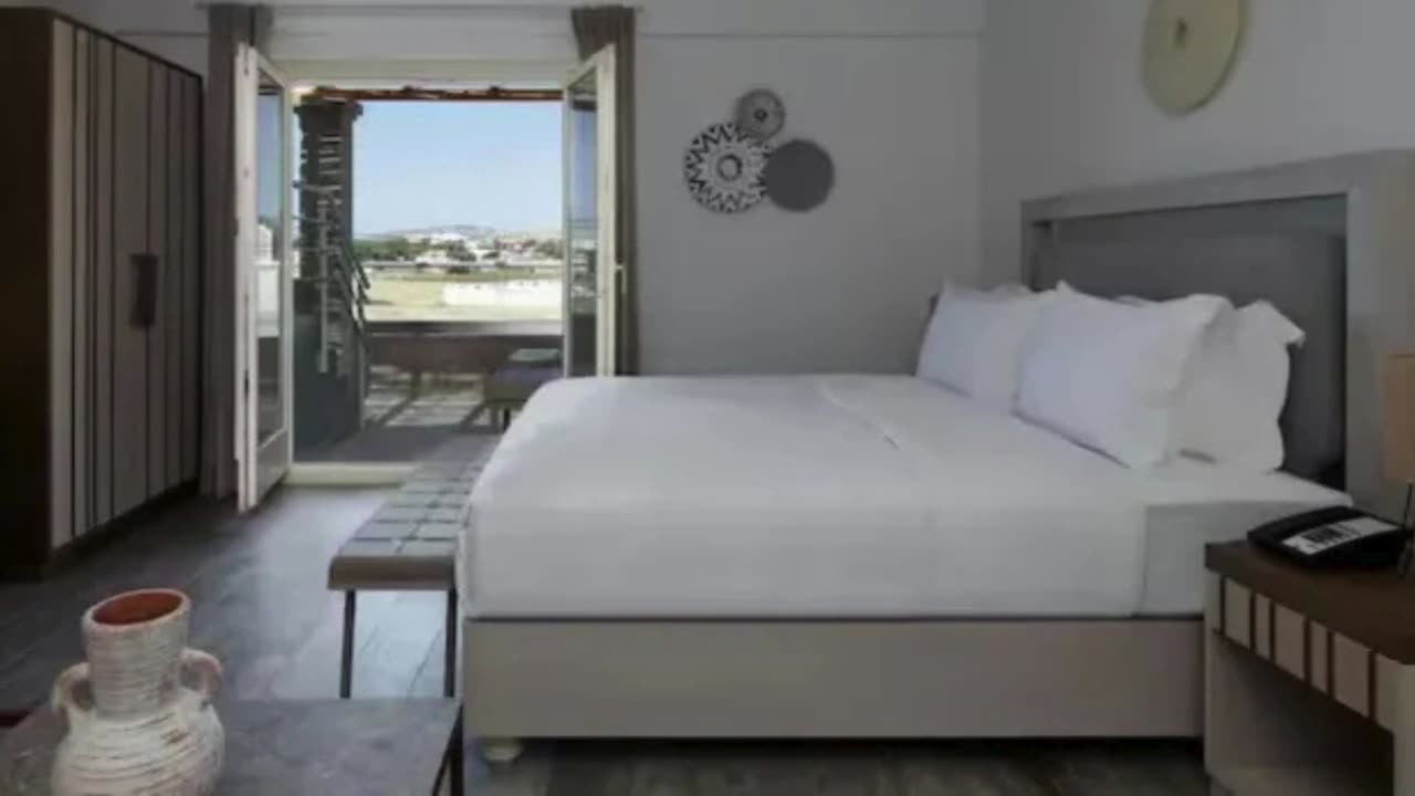 Best Hotels in Santorini - www.oneair.ai