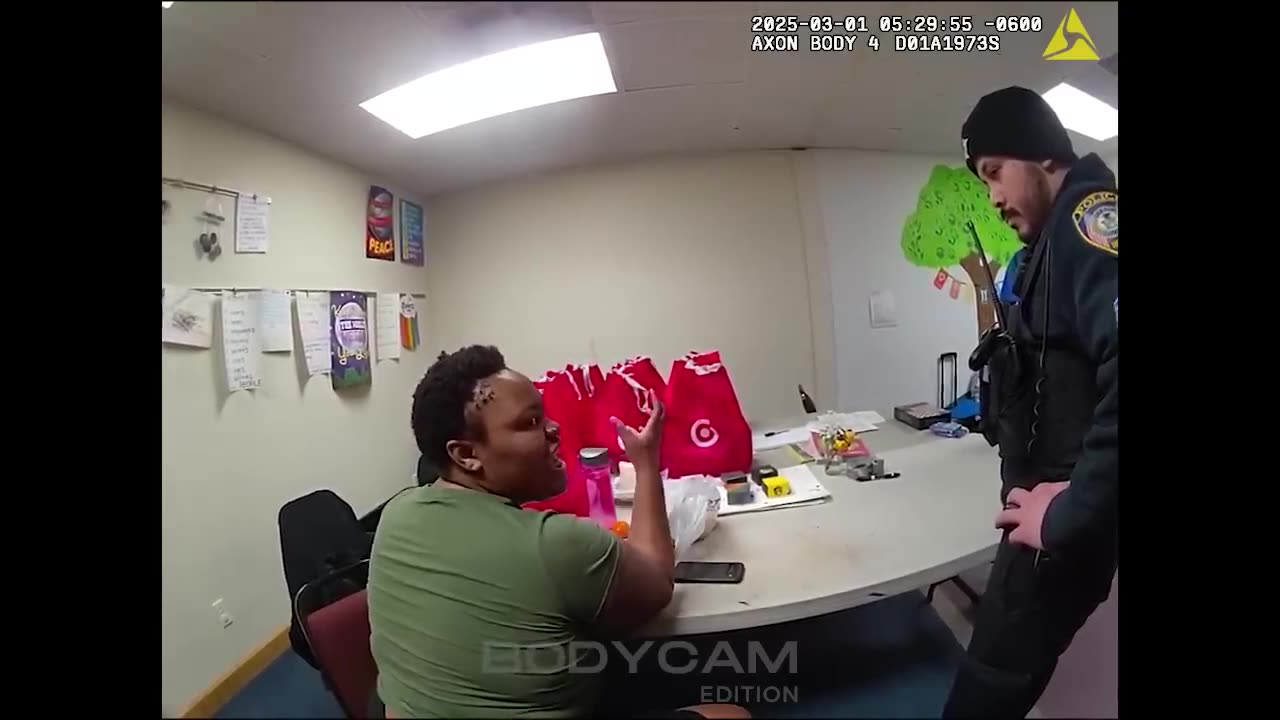 Enormous Woman Completely Explodes When Police Don't Take Her Side - Body Cam Edition