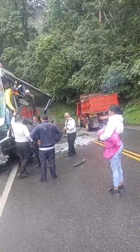 Accidente de tránsito en la vía entre Bucaramanga y Pamplona
