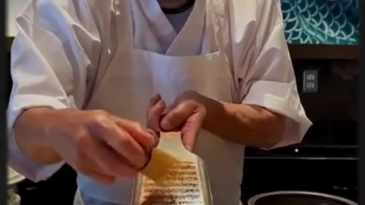 "🍣 Crafting Sushi the Traditional Way 🍣"#SushiMaster #TraditionalSushi #JapaneseCuisine #SushiLovers