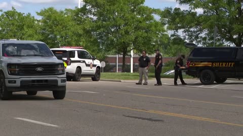 North Canton City Schools student dies after falling off trailer during Memorial Day parade in Green