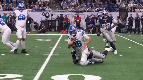 James Houston sacks Jared Goff on 3rd down in red zone to force field goal