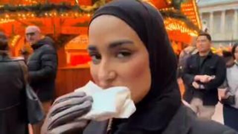 Halal food at Birmingham UK Christmas market