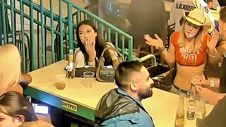 Candid Sexy Smoking Woman 800