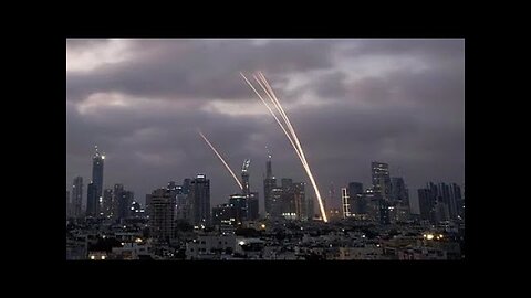 LIVE： Tel Aviv skyline as Iran strikes Israel in retaliation after attacks