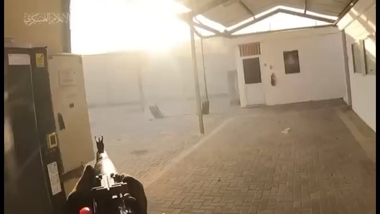 WATCH: Palestinian kills an IDF soldier at close range