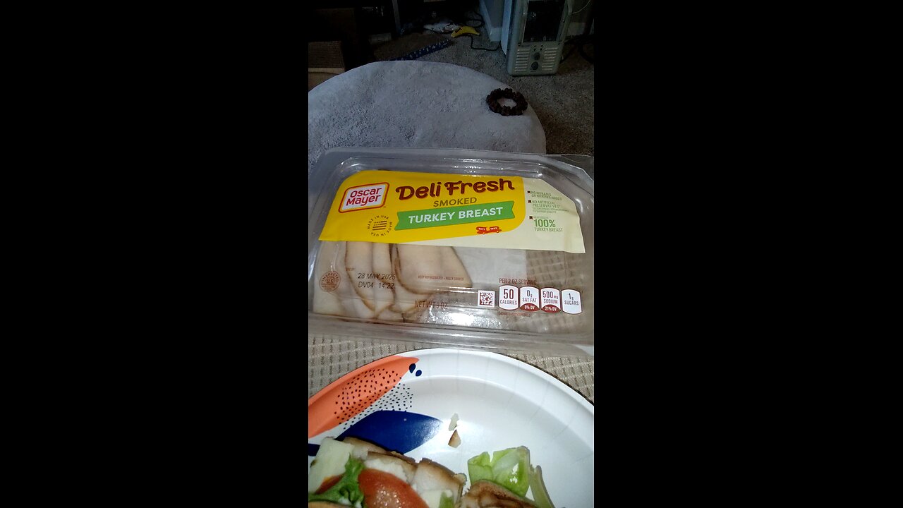 Eating Oscar Meyer Deli Fresh Smoked Turkey Breast, Dbn, MI, 4/29/25
