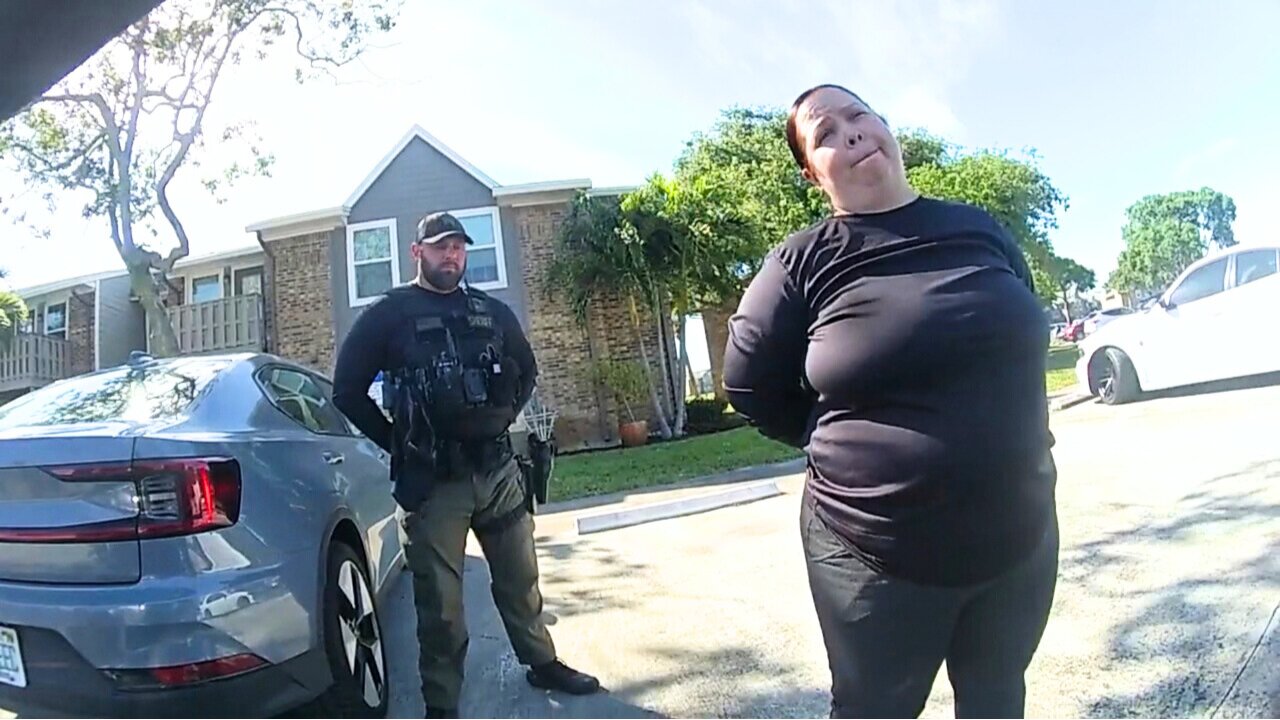 Dollar Store Scam Backfires — Cop Refuses to Play Along