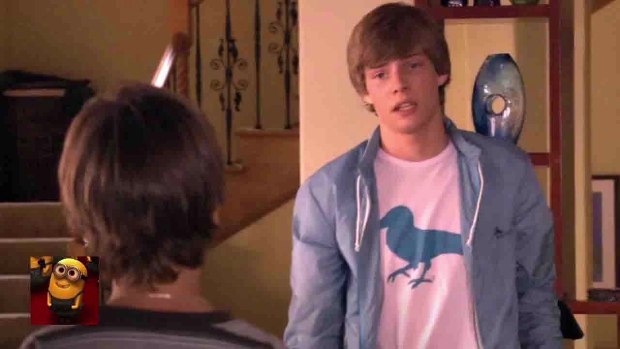 Weeds - Silas Hits Shane (S1E9) _ Movieclips
