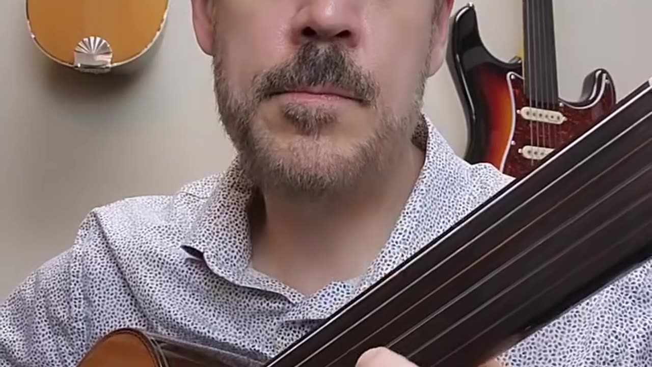 𝗕𝘂𝘇𝘇 𝗚𝗿𝗮𝘃𝗲𝗹𝗹𝗲