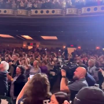 Brutal Poll Deflates Tim Walz's Potential 2028 Run For President