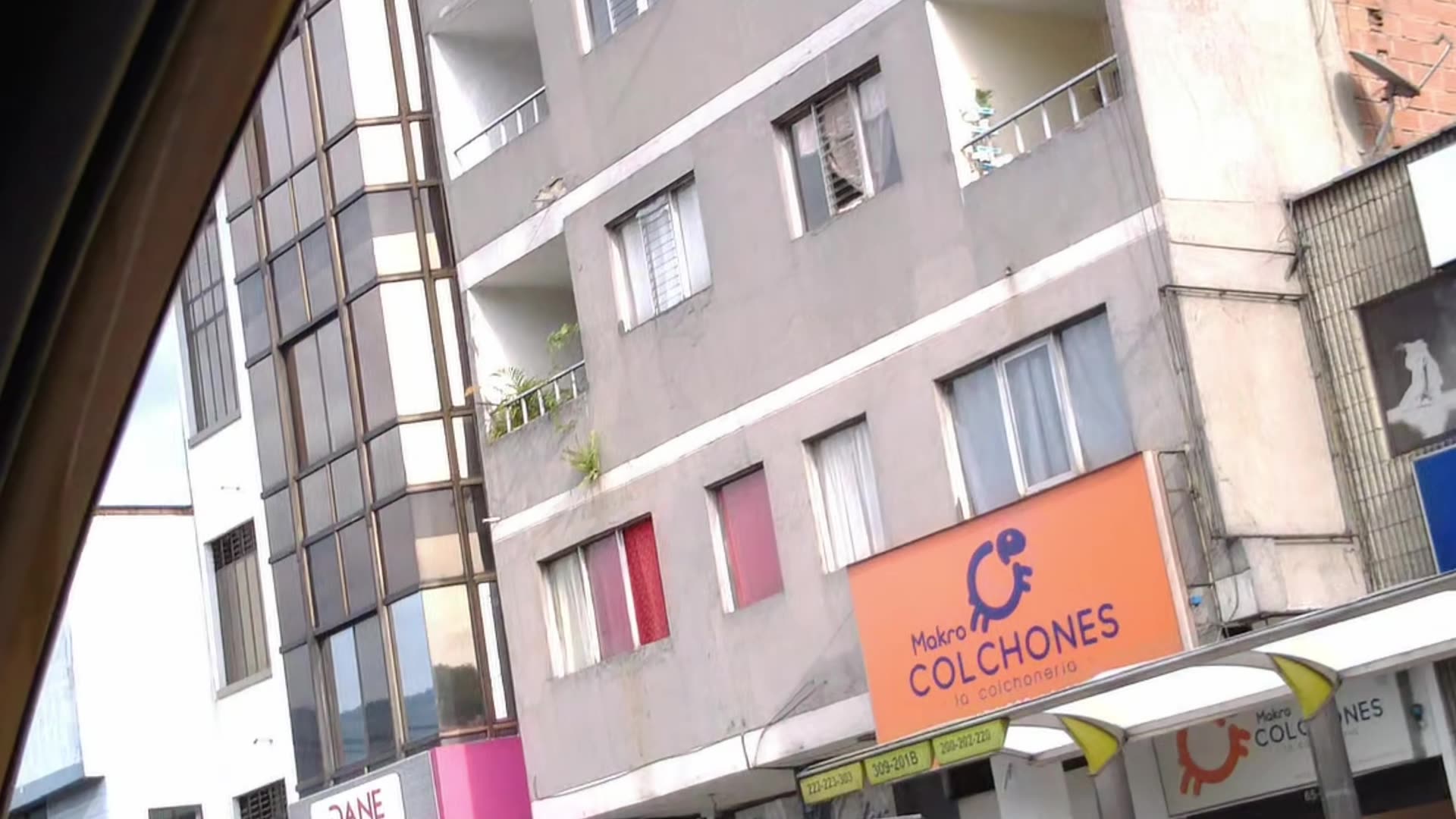 ¿VALE LA PENA visitar Laureles? - La experiencia REAL en Medellín 2025