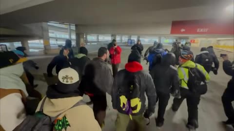 Graphic Warning: Anti-ICE Rioters Beat ICE Supporter in Minneapolis With Flag Pole