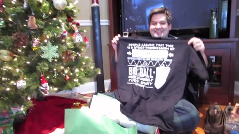 It's Just A Fat Chicken (Vlogidays December 25, 2013)