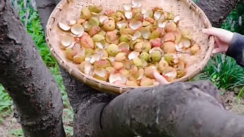 Making lychee aromatherapy incense