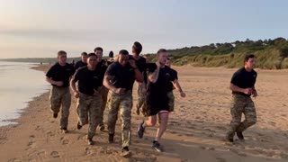 🚨🔥Secretary of Defense Pete Hegseth had the privilege of doing PT at Omaha Beach.