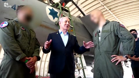 ראש הממשלה בנימין נתניהו ביקר היום בבסיס תל-נוף של חיל האוויר