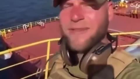 "Exprópiese, señor Alcalde" Frace infame de Hugo Chávez es ahora la burla de militares hispanos