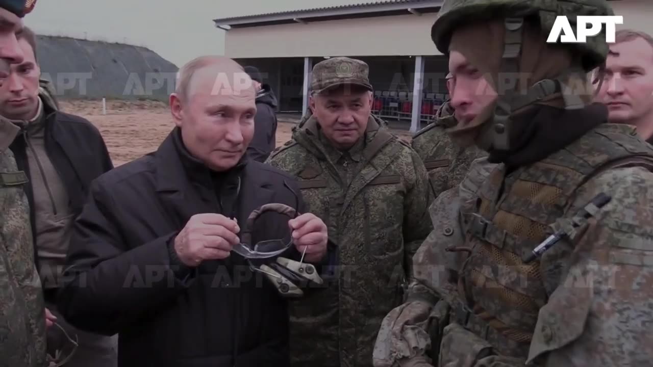 When Putin Fired the Dragunov Rifle Himself in Front of His Soldiers | ARCHIVE | APT