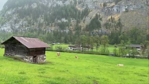 Switzerland’s Paradise： Rainy Day in Heavenly Beautiful Swiss Villages Countryside