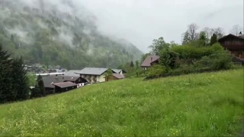 Switzerland’s Paradise： Rainy Day in Heavenly Beautiful Swiss Villages Countryside