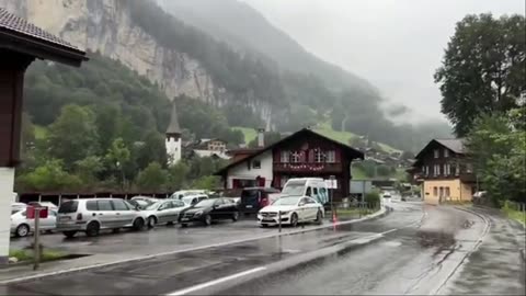Switzerland’s Paradise： Rainy Day in Heavenly Beautiful Swiss Villages Countryside