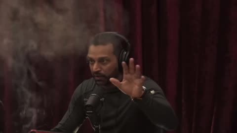 Kash Patel Tells Rogan FBI Has FOUND Fauci's Pandemic-Era Devices