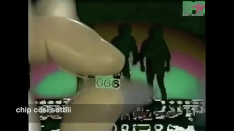 AVVERTIMENTO FIN DAL 1986 (sottotitolato).