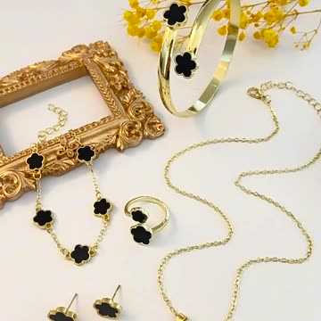 Chic 5pcs Jewelry Set (necklace, earrings, bracelet, ring, and bangle)