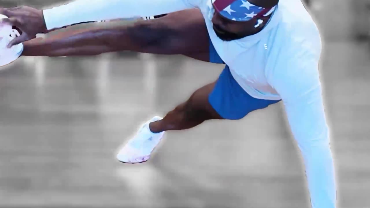 ALTERNATING UNILATERAL PUSH UP FOOT TAP