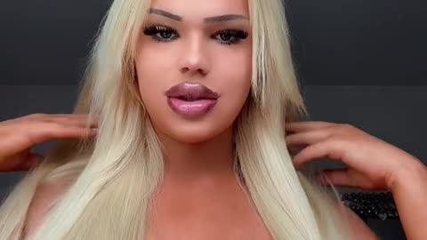 Look to amazing tgirl