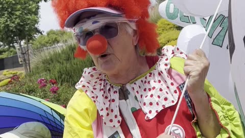 Clown at Protest Praises Planned Parenthood—But Doesn’t Know Its History
