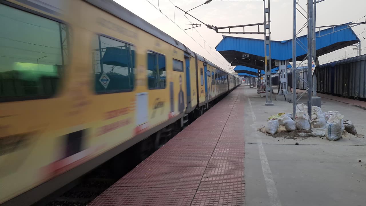 Ranchi Shatabdi at full speed
