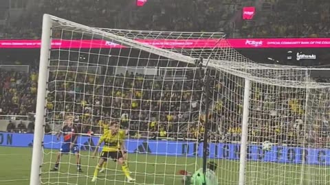 Major League Soccer - Insane save by Roman Celentano to keep us level! 😱🧤