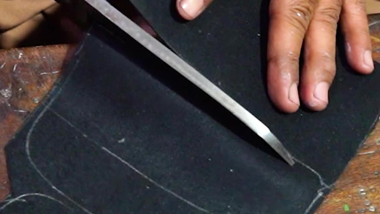 How Cricket's Toughest Gloves Are Made | Wicket-Keeper Hand Armor!