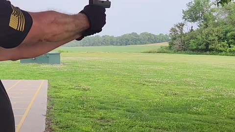 Glock 17 FRT mag dump