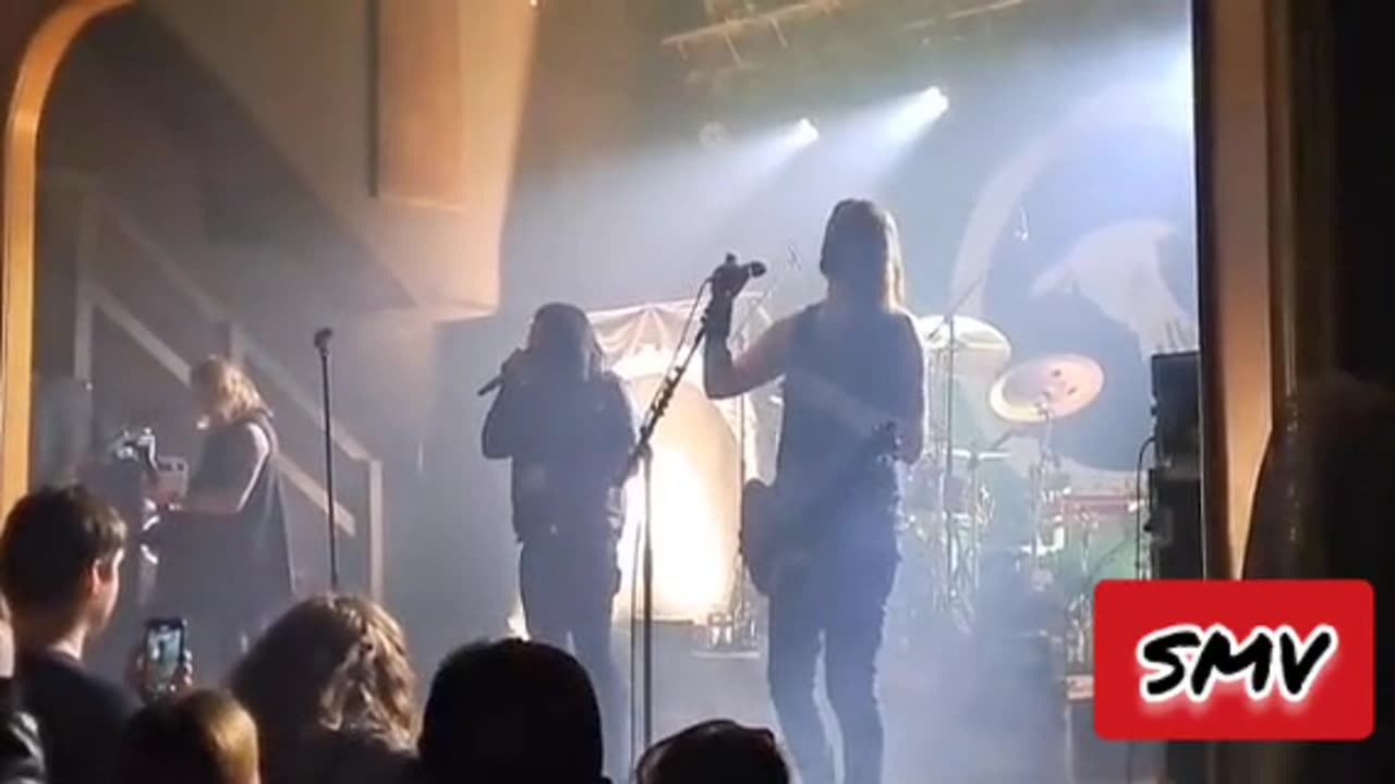 #ShittyMillennialVideos 📱📹🎬 Katatonia 🧟 - Heart/Divide 💔 @ Hawthorne Theatre Portland, OR 11/25/2022
