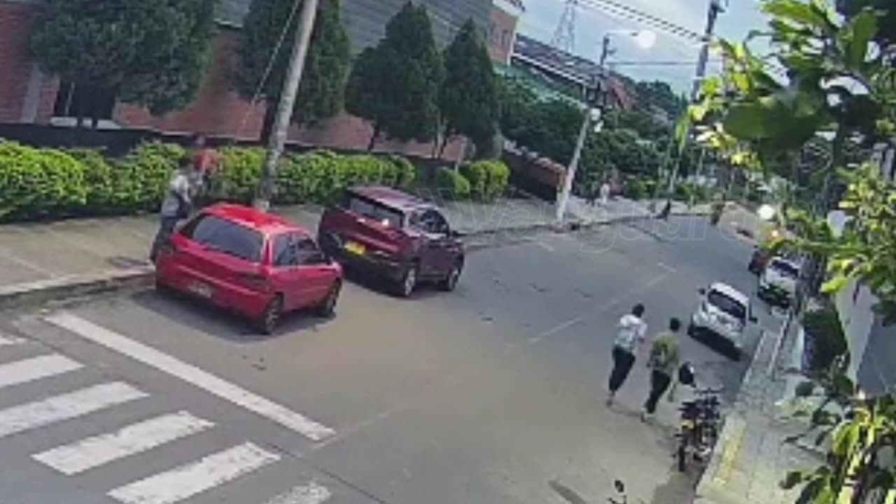 Mujer perdió la vida en un accidente en Girón